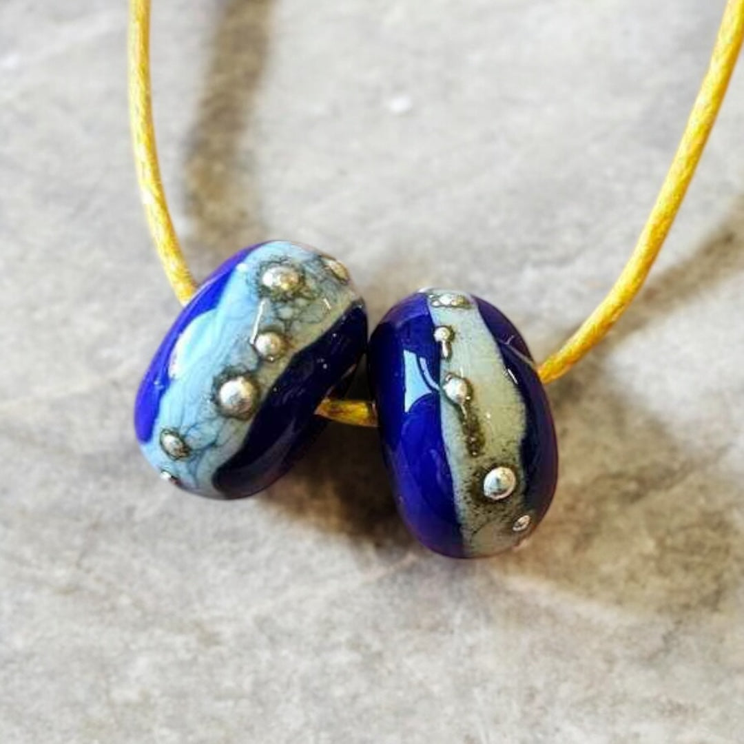 Dart Frog & Ivory Fine Silver Donut Beads